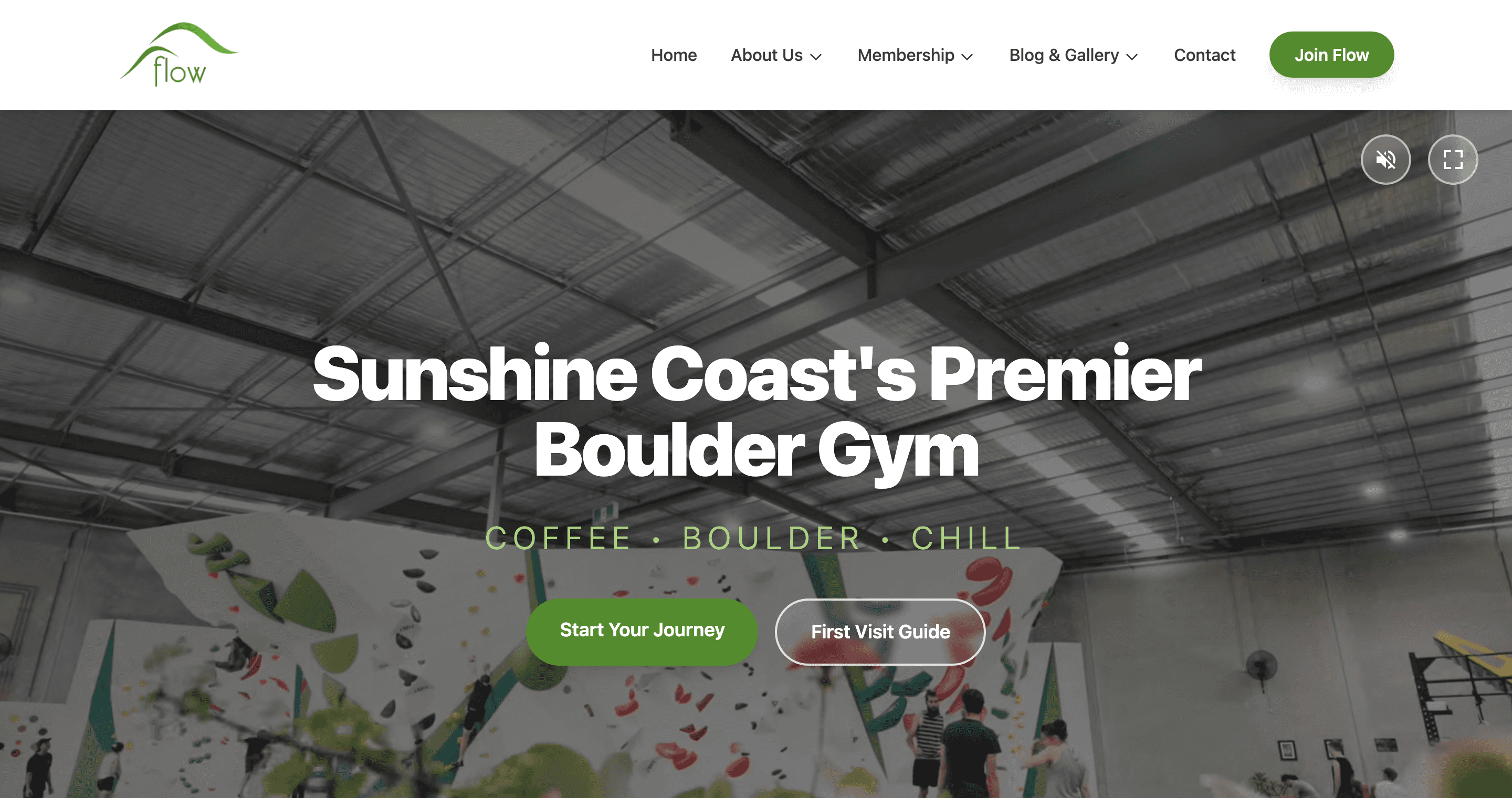 Flow Bouldering homepage — “Sunshine Coast’s Premier Boulder Gym” over the climbing walls
